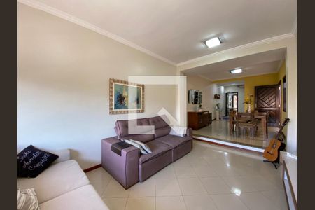 Sala de casa à venda com 3 quartos, 175m² em Rio Pequeno, São Paulo