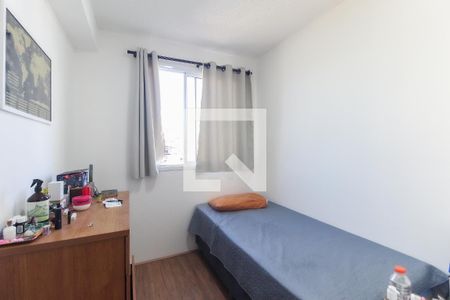 Quarto 1 de apartamento para alugar com 1 quarto, 32m² em Vila Carmosina, São Paulo