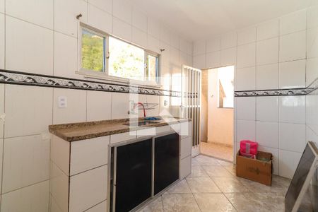 Cozinha de apartamento para alugar com 2 quartos, 60m² em Realengo, Rio de Janeiro