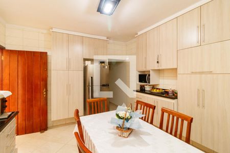 Casa para alugar com 3 quartos, 163m² em Parque Edu Chaves, São Paulo