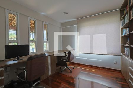 Casa de Condomínio para alugar com 4 quartos, 380m² em Alphaville - Lagoa dos Ingleses, Nova Lima