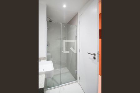 Banheiro de kitnet/studio para alugar com 1 quarto, 20m² em Vila Nova Conceição, São Paulo