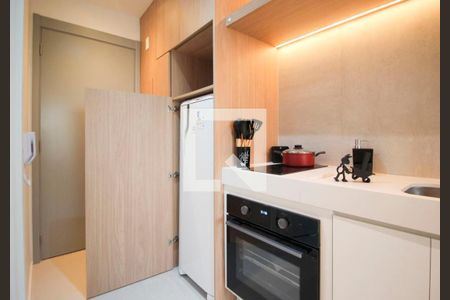 Cozinha de kitnet/studio para alugar com 1 quarto, 20m² em Vila Nova Conceição, São Paulo