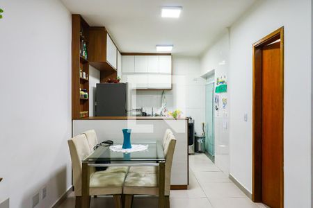 Casa à venda com 2 quartos, 125m² em Jardim Umarizal, São Paulo