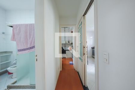 Corredor de apartamento à venda com 4 quartos, 180m² em Botafogo, Rio de Janeiro