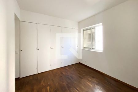 Suite de apartamento para alugar com 2 quartos, 110m² em Serra, Belo Horizonte
