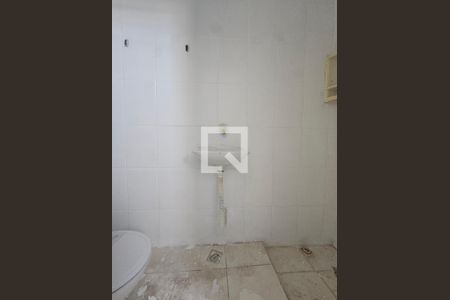 Banheiro da Suíte de casa para alugar com 3 quartos, 100m² em Pituaçu, Salvador