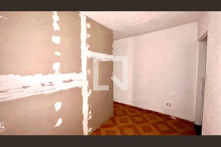 Quarto 1 de casa para alugar com 2 quartos, 50m² em Jardim Santa Emilia, Guarulhos