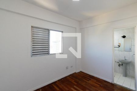Suíte de apartamento para alugar com 2 quartos, 50m² em Vila Mira, São Paulo
