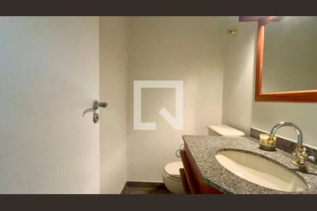 Lavabo de apartamento para alugar com 4 quartos, 210m² em Paraíso, São Paulo