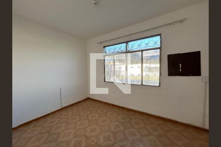 Quarto 1 de casa para alugar com 2 quartos, 55m² em Marechal Hermes , Rio de Janeiro