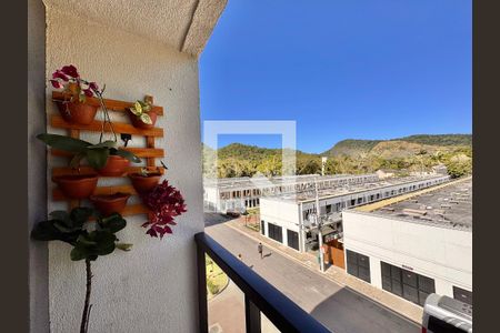 Varanda de apartamento à venda com 2 quartos, 45m² em Vargem Grande, Rio de Janeiro