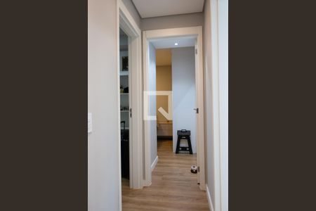 Corredor de apartamento à venda com 2 quartos, 44m² em Santo Amaro, São Paulo