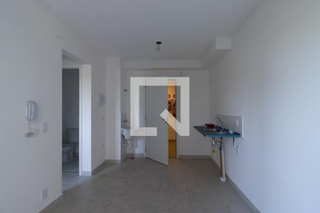 Sala e Cozinha de apartamento para alugar com 2 quartos, 35m² em Socorro, São Paulo