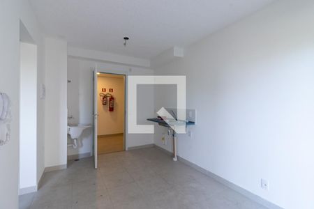 Sala e Cozinha de apartamento para alugar com 2 quartos, 35m² em Socorro, São Paulo
