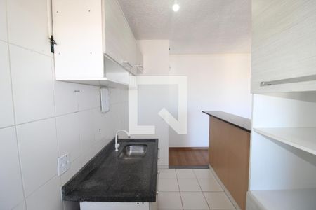 Sala / Cozinha de apartamento para alugar com 2 quartos, 49m² em Vila Roque, São Paulo