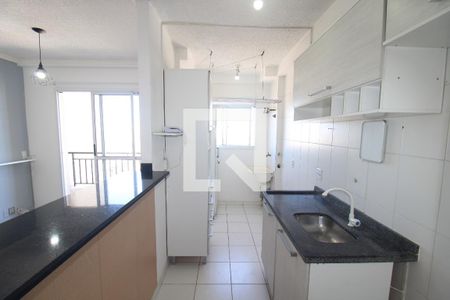 Sala / Cozinha de apartamento para alugar com 2 quartos, 49m² em Vila Roque, São Paulo