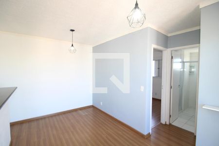 Sala / Cozinha de apartamento para alugar com 2 quartos, 49m² em Vila Roque, São Paulo