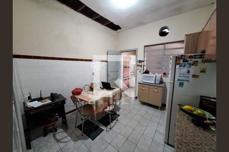 Casa à venda com 3 quartos, 220m² em Vila Maracanã, São Paulo