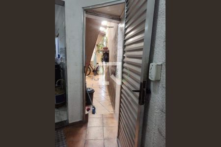 Casa à venda com 3 quartos, 130m² em Parque Oratório, Santo André