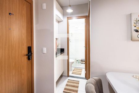 Lavabo de apartamento para alugar com 2 quartos, 51m² em Lapa, São Paulo