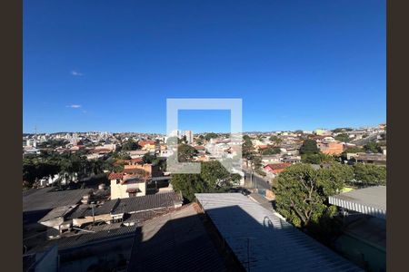 Apartamento para alugar com 3 quartos, 130m² em Novo Glória, Belo Horizonte