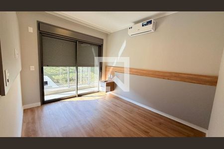 Casa à venda com 3 quartos, 230m² em Centro Empresarial Tamboré, Santana de Parnaíba