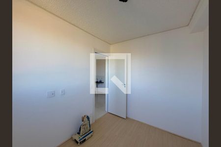 Quarto 1 de apartamento para alugar com 2 quartos, 34m² em Jardim São Luís, São Paulo