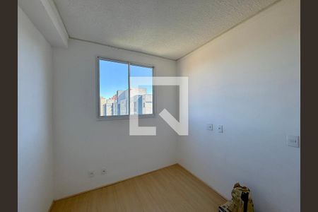 Quarto 1 de apartamento para alugar com 2 quartos, 34m² em Jardim São Luís, São Paulo