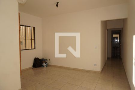 Sala de apartamento para alugar com 2 quartos, 53m² em Jardim Vitória, Embu das Artes