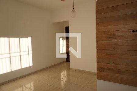 Sala de apartamento para alugar com 2 quartos, 53m² em Jardim Vitória, Embu das Artes