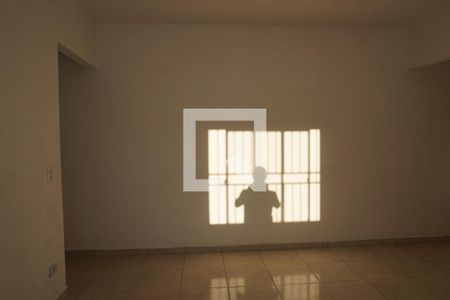 Sala de apartamento para alugar com 2 quartos, 53m² em Jardim Vitória, Embu das Artes