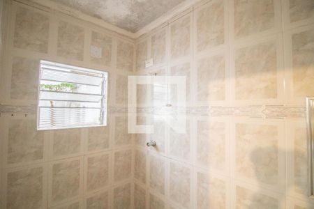 BANHEIRO de casa para alugar com 1 quarto, 48m² em Santa Teresinha, São Paulo