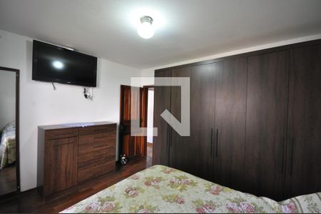 Quarto 1 de casa à venda com 4 quartos, 1180m² em Horto Florestal, São Paulo
