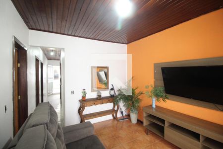 Sala de casa à venda com 4 quartos, 125m² em Vila Jardim, Porto Alegre