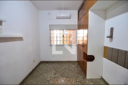 Suíte de casa para alugar com 3 quartos, 130m² em Andarai, Rio de Janeiro