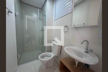 Banheiro de apartamento para alugar com 2 quartos, 42m² em Vila Osasco, Osasco