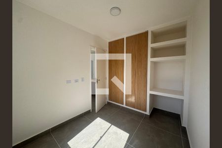 Quarto 2 de apartamento para alugar com 2 quartos, 42m² em Vila Osasco, Osasco