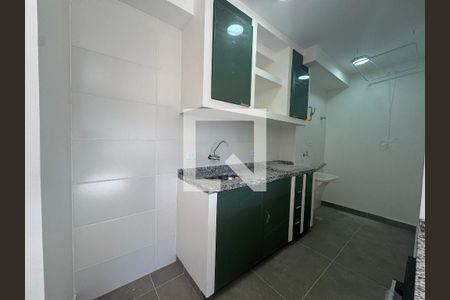Cozinha de apartamento para alugar com 2 quartos, 42m² em Vila Osasco, Osasco
