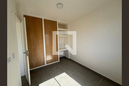 Quarto 2 de apartamento para alugar com 2 quartos, 42m² em Vila Osasco, Osasco