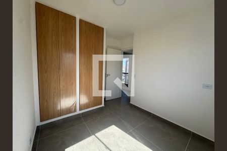 Quarto 2 de apartamento para alugar com 2 quartos, 47m² em Vila Osasco, Osasco
