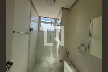 Banheiro de apartamento para alugar com 2 quartos, 47m² em Vila Osasco, Osasco