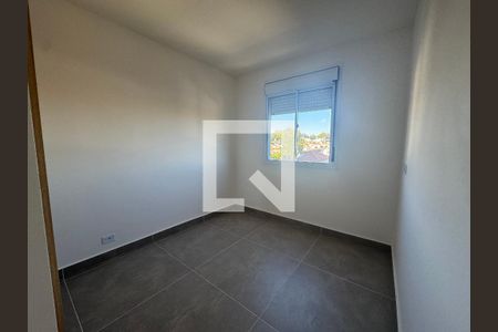 Quarto 2 de apartamento para alugar com 2 quartos, 45m² em Vila Osasco, Osasco