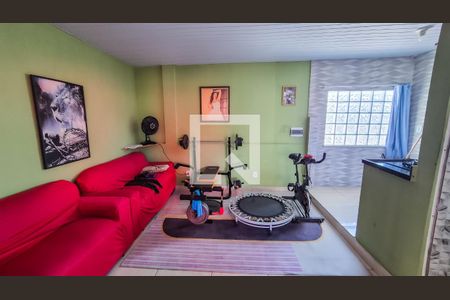 Casa para alugar com 3 quartos, 130m² em Olaria, Rio de Janeiro