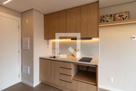 Cozinha de kitnet/studio para alugar com 1 quarto, 31m² em Pompeia, São Paulo