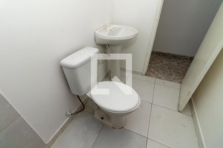Banheiro de apartamento para alugar com 1 quarto, 36m² em Bom Retiro, São Paulo
