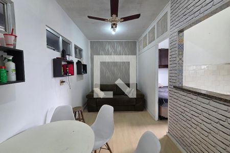 Sala de kitnet/studio para alugar com 1 quarto, 34m² em Jardim Imperador, Praia Grande