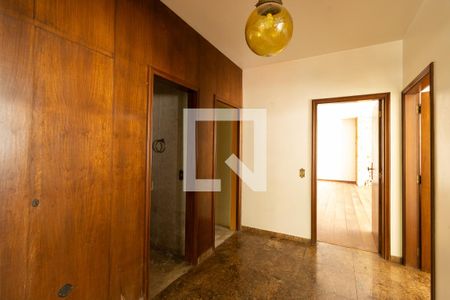 Hall de entrada de casa à venda com 6 quartos, 472m² em Interlagos, São Paulo