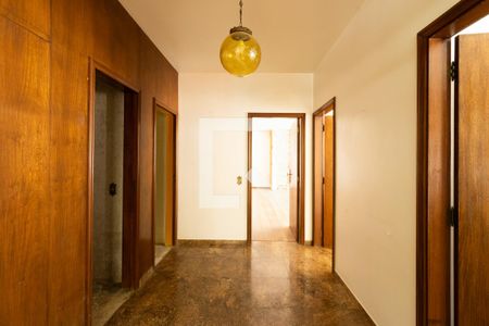 Hall de entrada de casa à venda com 6 quartos, 472m² em Interlagos, São Paulo