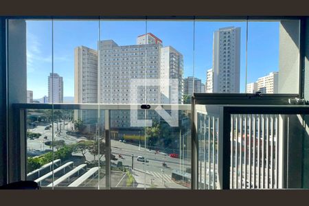 Varanda de kitnet/studio para alugar com 1 quarto, 25m² em Sumarezinho, São Paulo